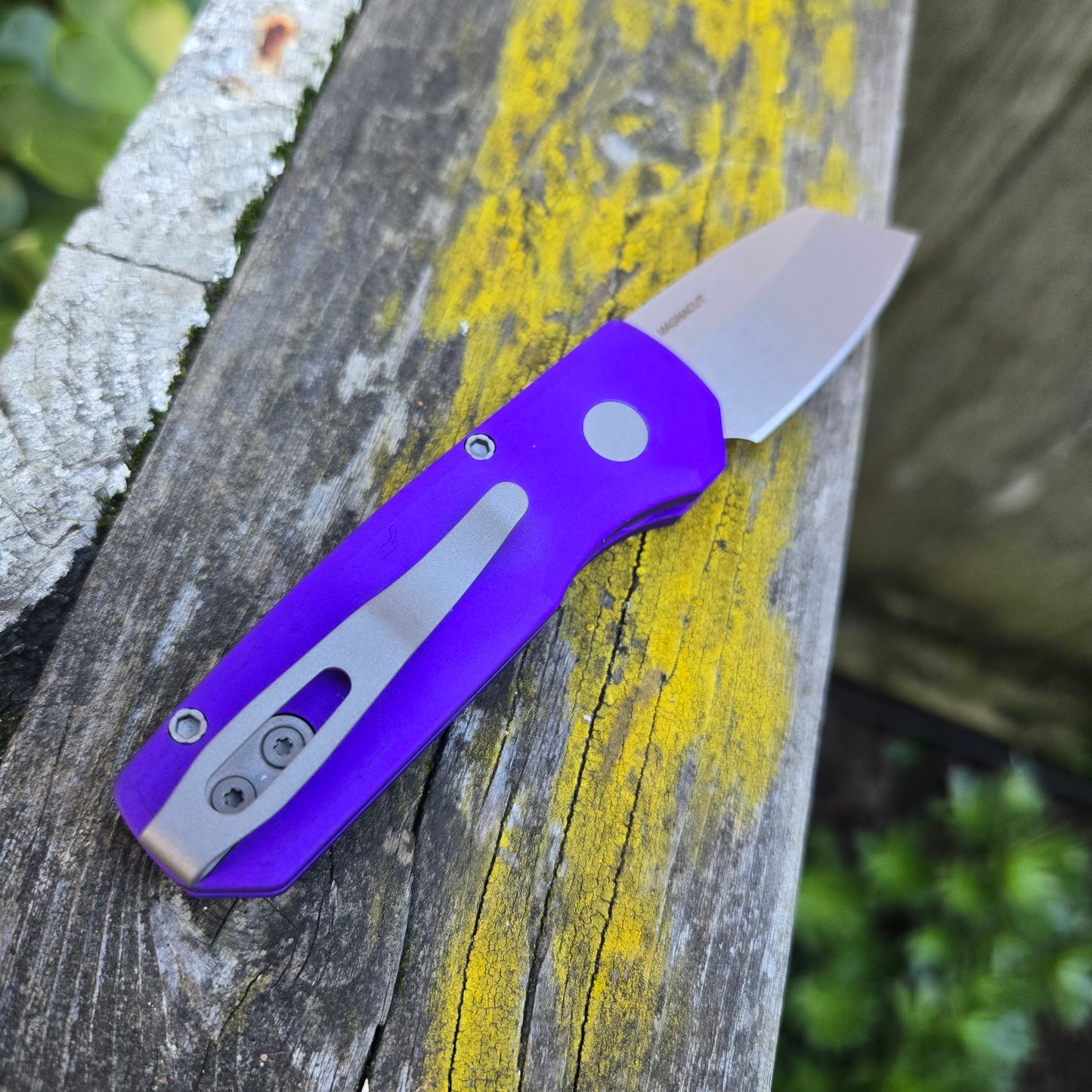 Protech R5401-Purple Runt 5 Magnacut Reverse Tanto Auto