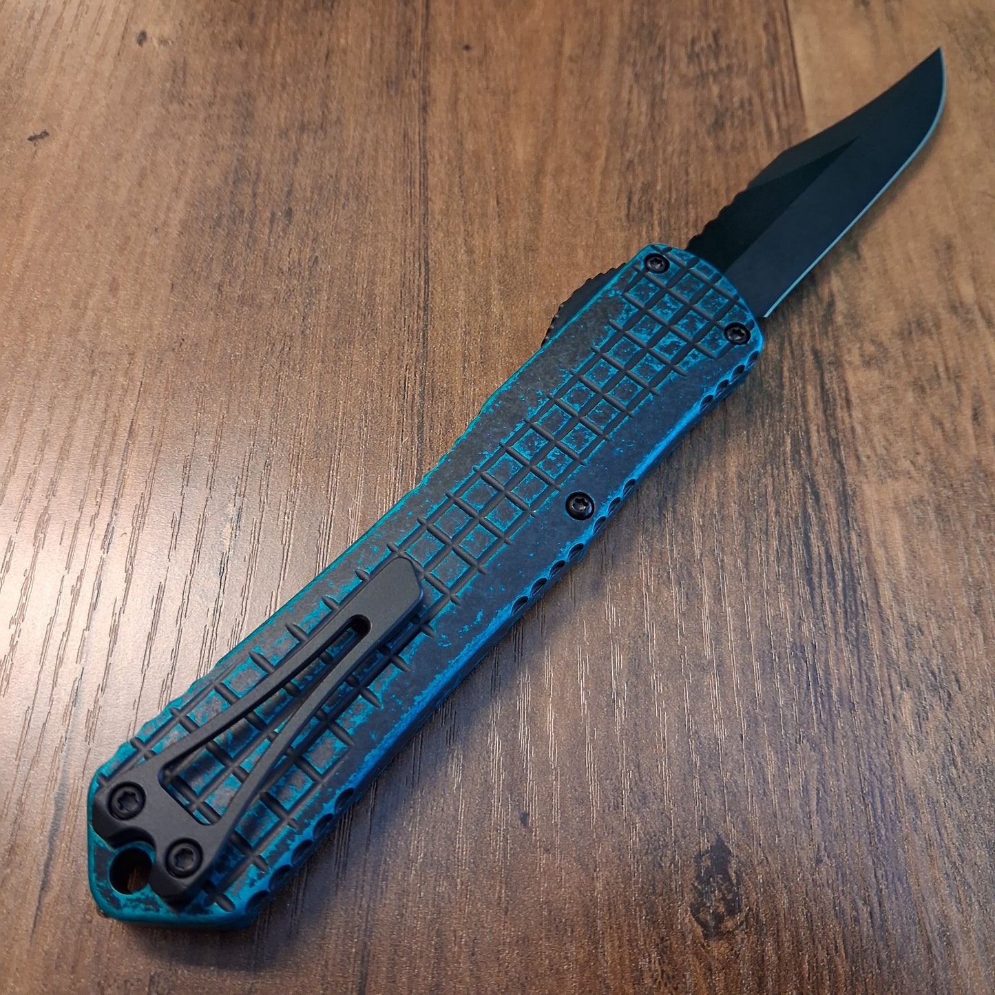Heretic Knives Manticore X Bowie DLC Breakthrough Turquoise Grenade Grip OTF Auto