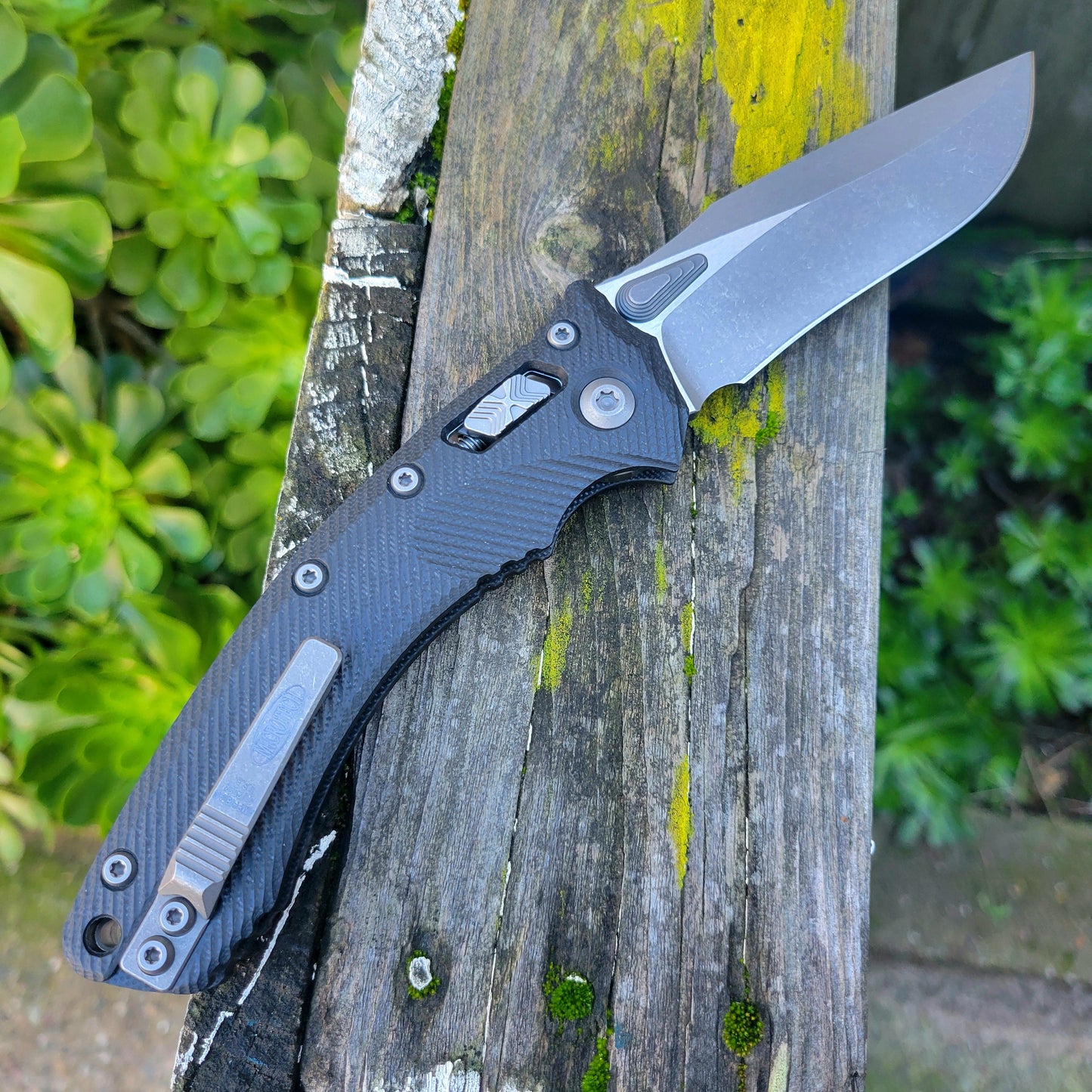 Microtech 137RL-10APFLGTBK Amphibian Ram-Lok Fluted Black G10 Folder