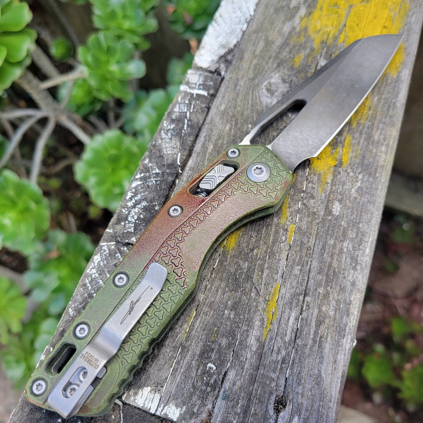 Microtech 210T-1PMOBS MSI Outbreak S/E Polymer Ram-Lok Manual Folder