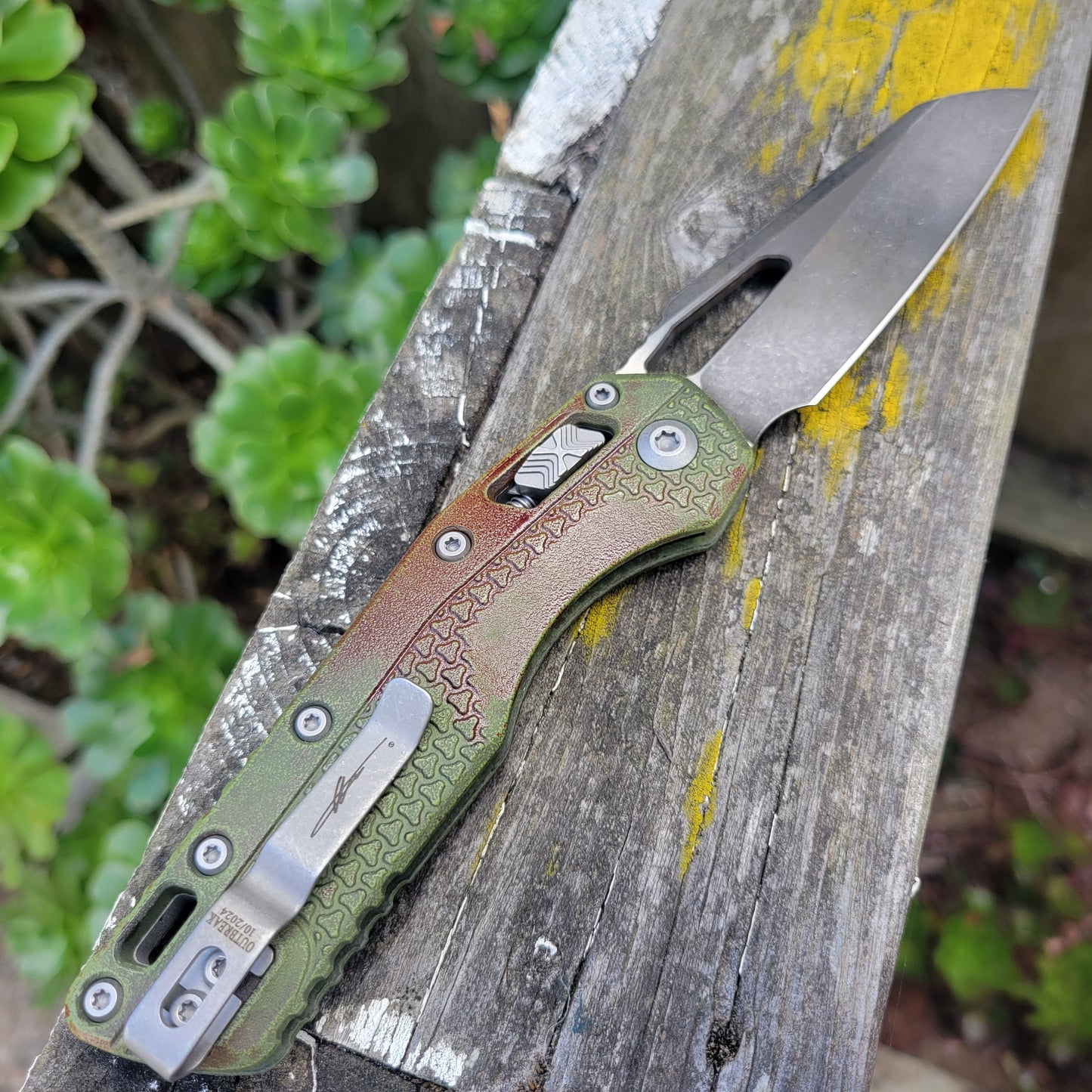 Microtech 210T-1PMOBS MSI Outbreak S/E Polymer Ram-Lok Manual Folder