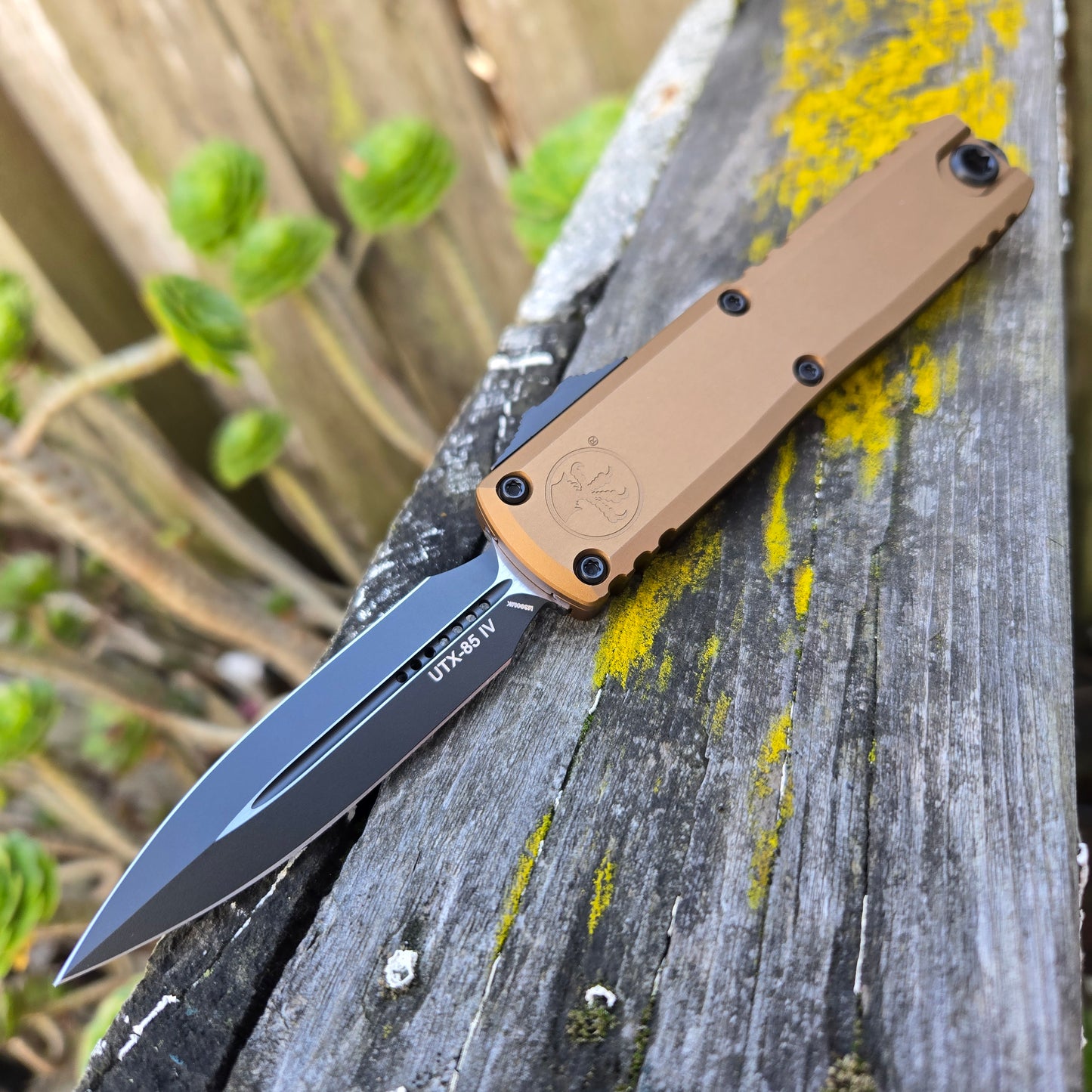 Microtech 12324-1TA UTX-85 Gen IV D/E Tan Black Standard OTF Auto