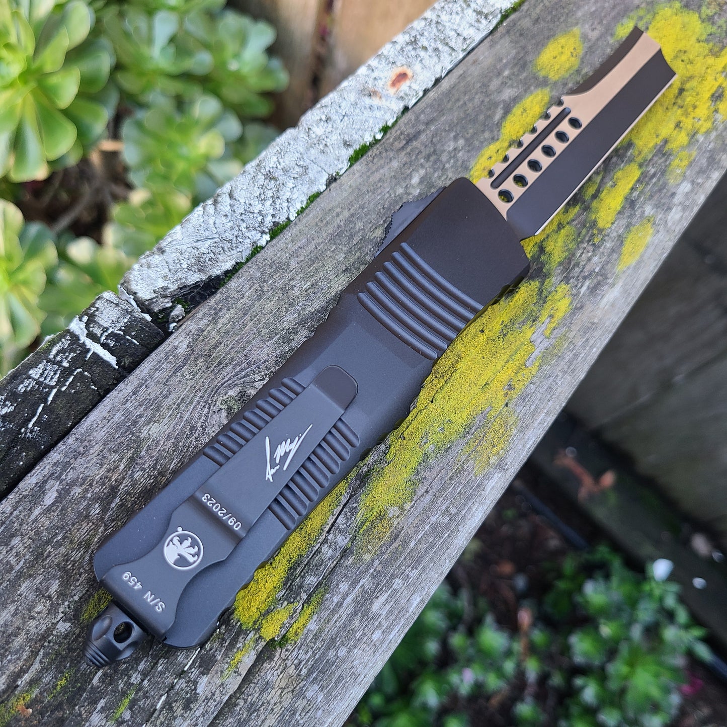 Microtech 219R-1TS Combat Troodon Hellhound Razor Signature Series OTF Auto