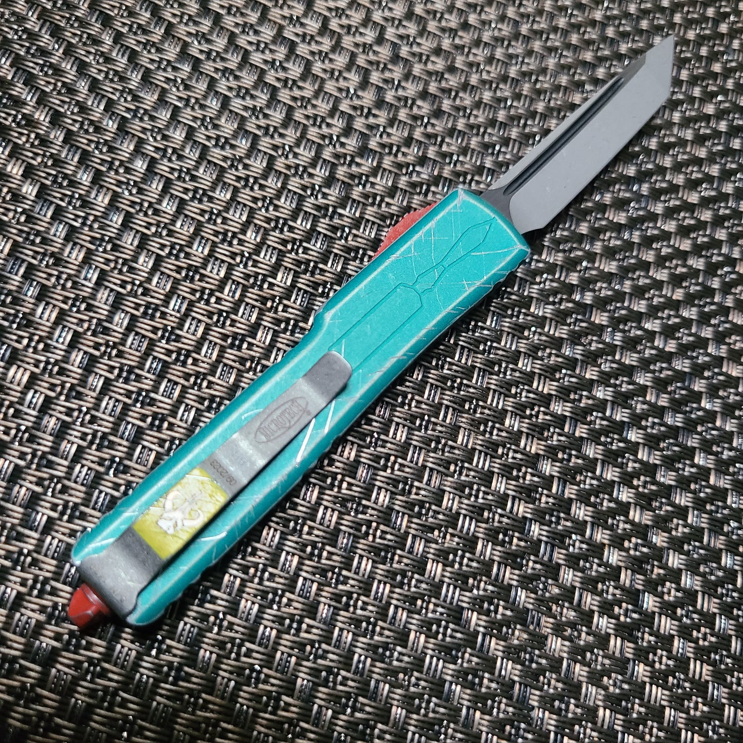 Microtech 149-10BH UTX-70 T/E Apocalyptic Standard Signature Series OTF Auto