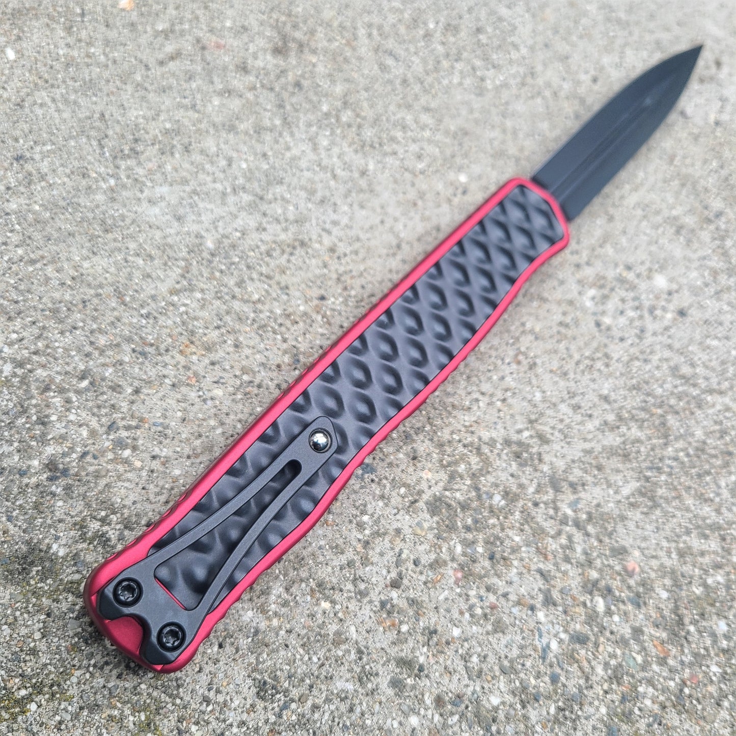 Heretic Knives H020-4A-Red Cleric II D/E Black/Red OTF Auto