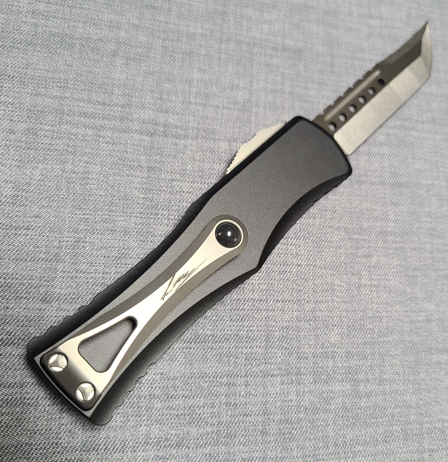 Microtech 919-10S Hera Hellhound Black Signature Series OTF Auto