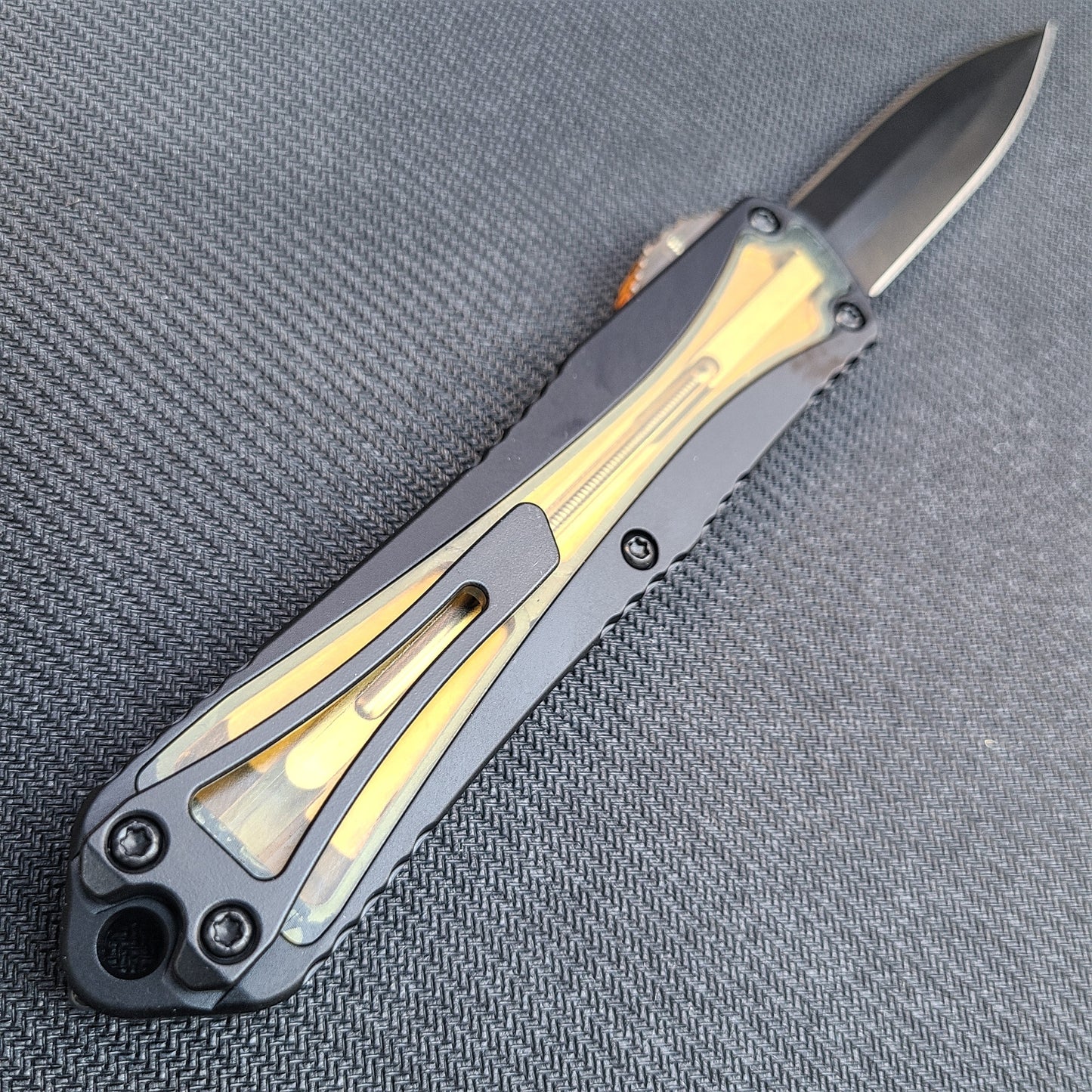 Heretic Knives H028-6A-ULTEM Manticore E Ultem D/E DLC OTF Auto