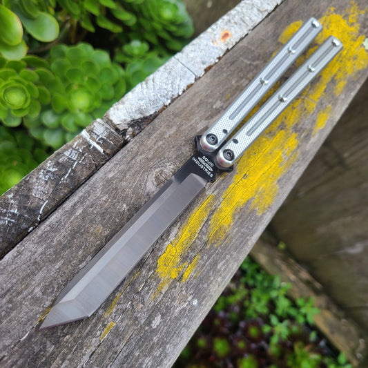 Squid Industries Krake Raken V3 Silver Inked Tanto Balisong