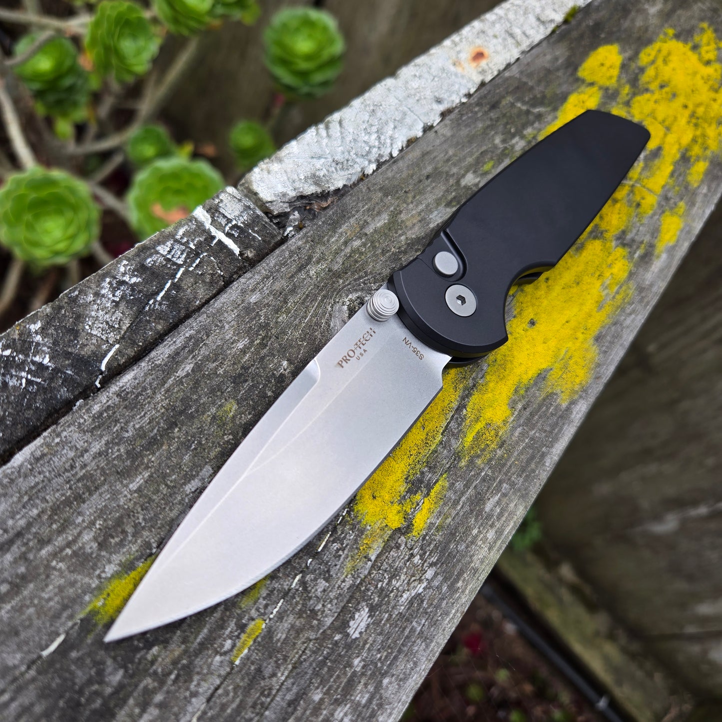 Protech INT101 TR-3 Integrity Manual Button Lock Stonewash S35VN Folder