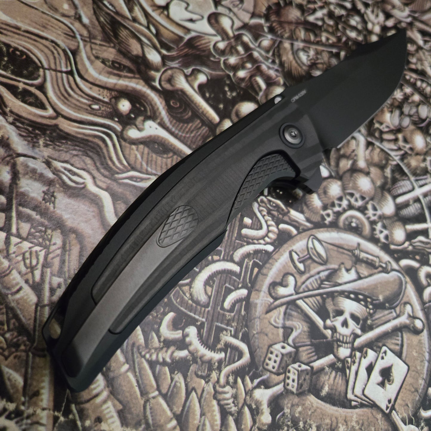 Reate Knives Jack Jr. Integral Black Aluminum CPM-S30V Black DLC Black Pivot Folder