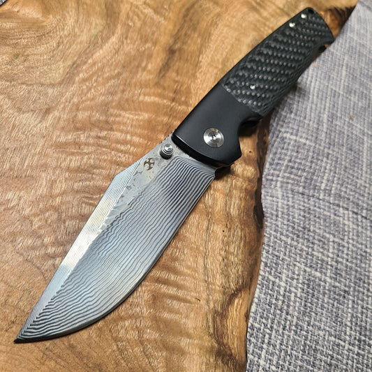 Kansept K1027A4 Shikari Damascus Carbon Fiber Folder *PRE-OWNED*