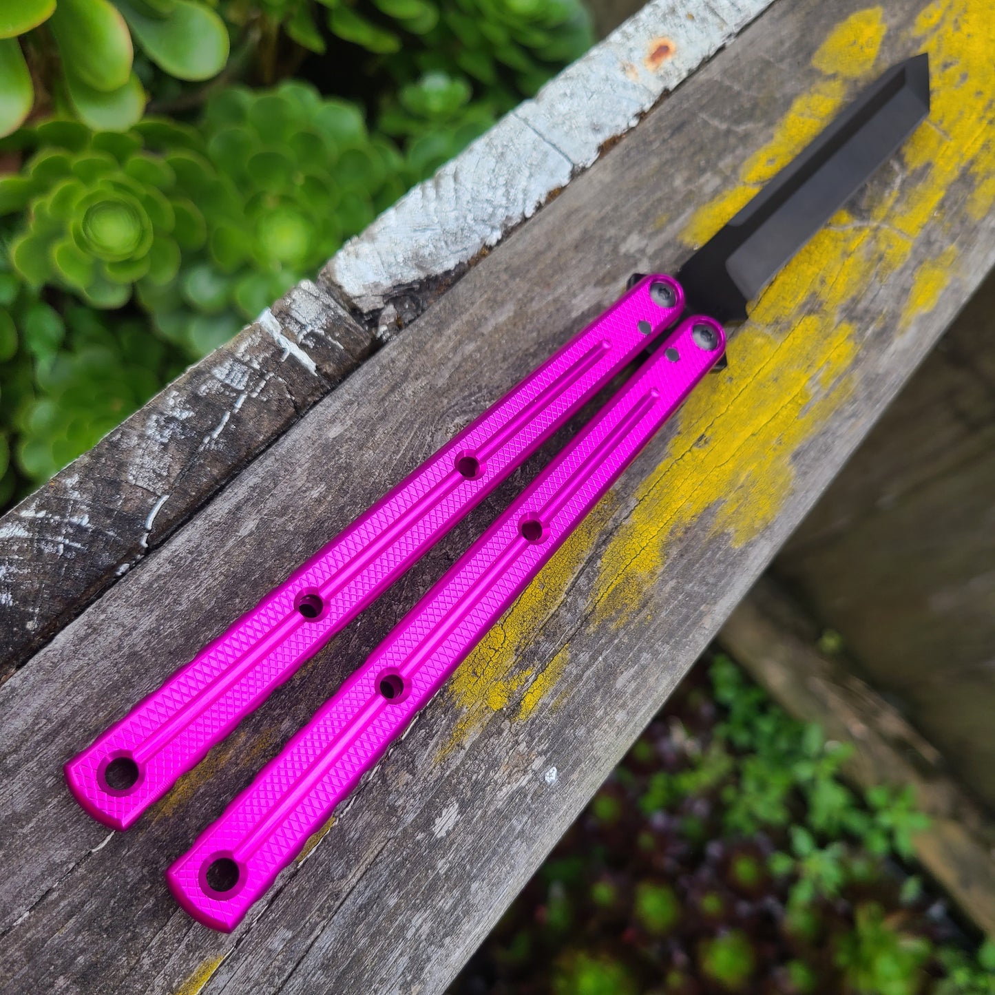 Squid Industries Krake Raken V3 Magenta Inked Tanto Balisong