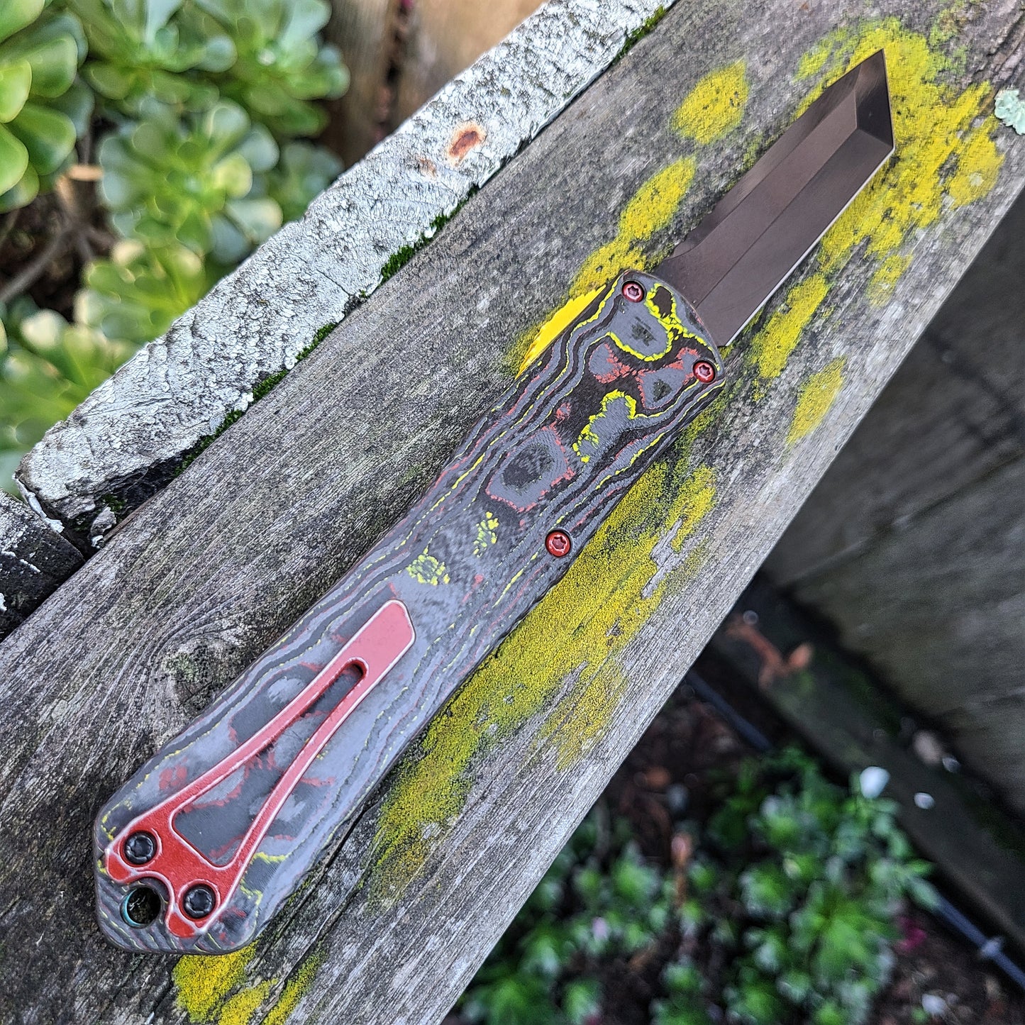 Heretic Knives H031-6A-BOUNTY Manticore X Bounty Hunter T/E Camo OTF Auto