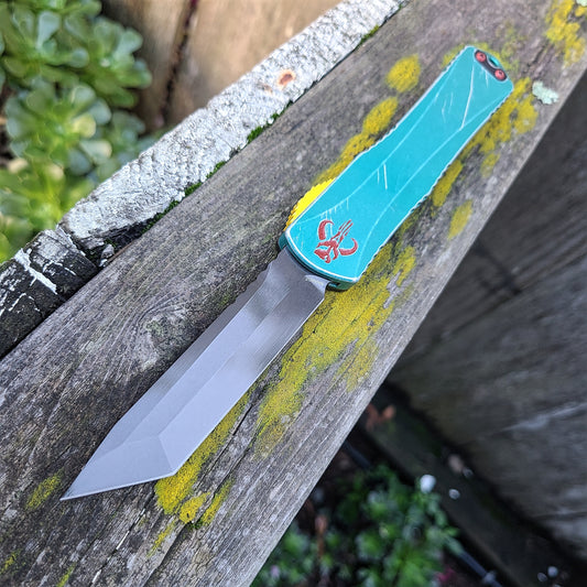 Heretic Knives H031-6A-BOUNTY Manticore X Bounty Hunter T/E Camo OTF Auto