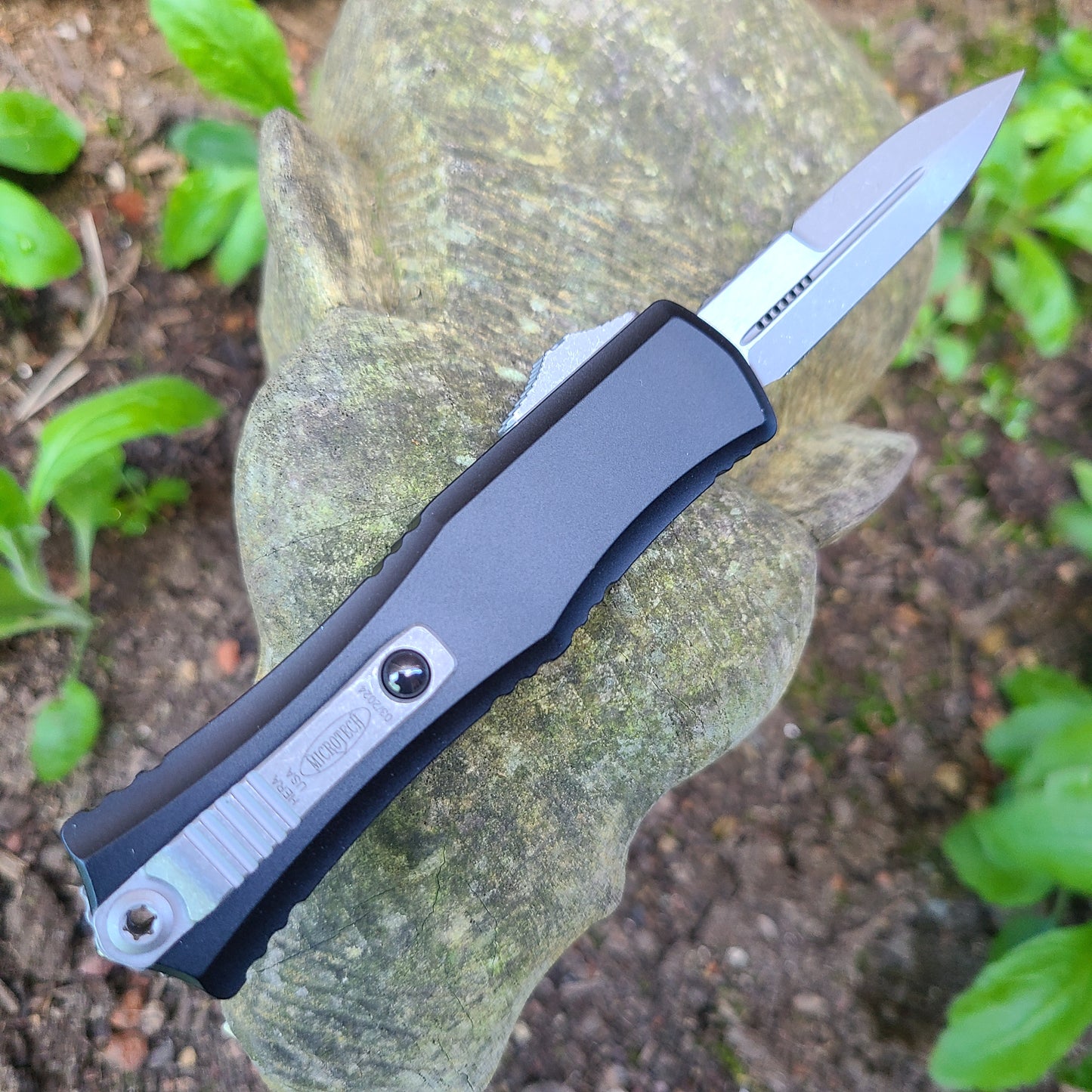 Microtech 1701M-10 Hera II Mini Bayonet Apocalyptic Standard OTF