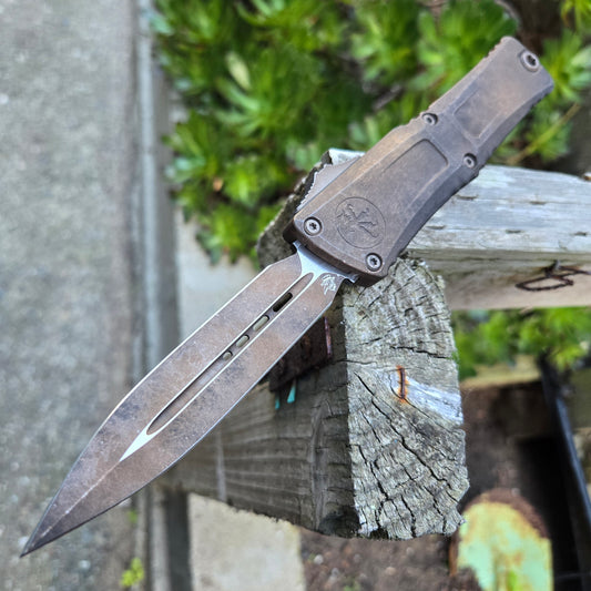 Microtech 1142-1PLOBS Combat Troodon Interceptor D/E Gen III Plague Outbreak OTF Auto