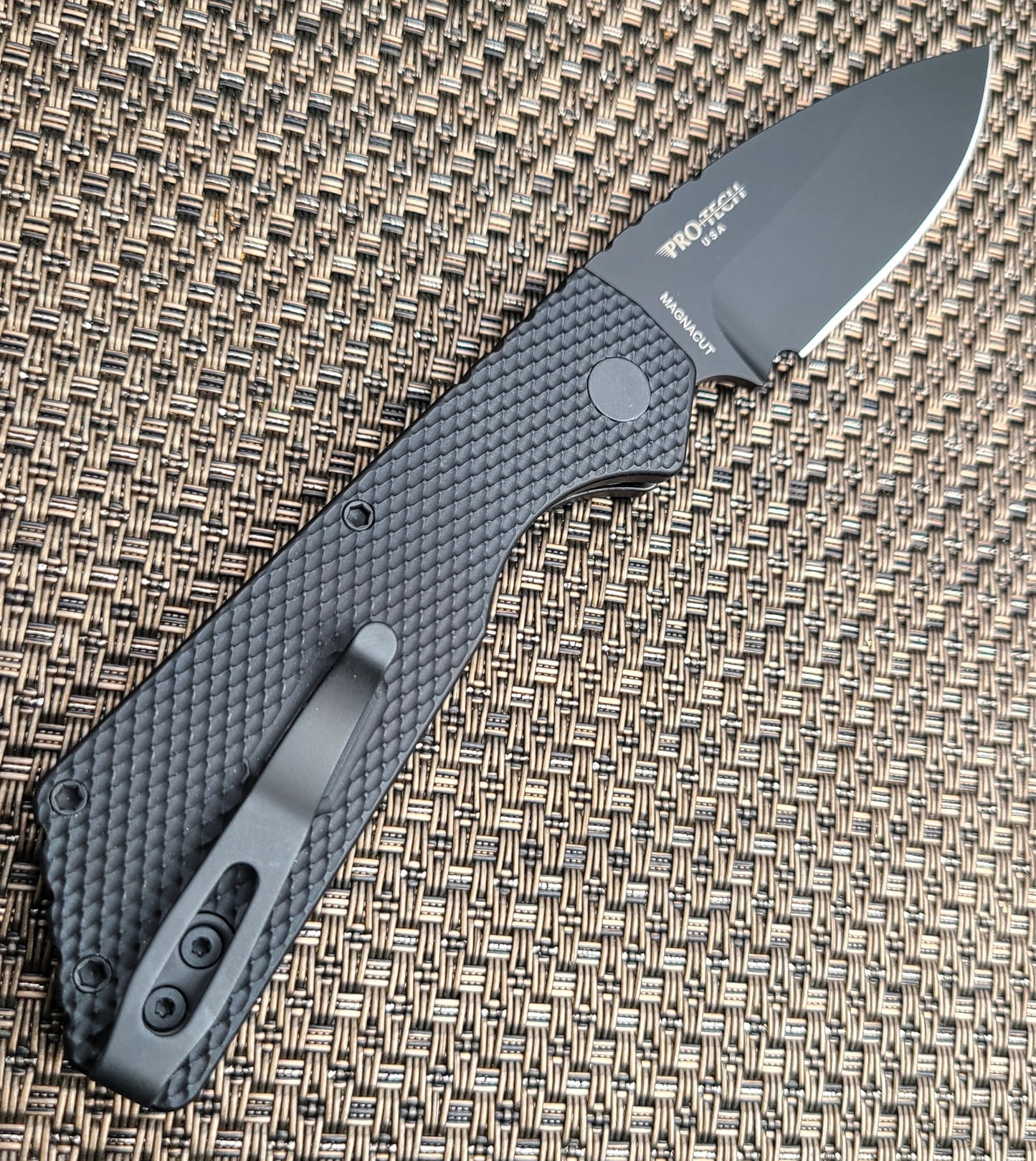 Protech PT207 Strider PT+ Black Magnacut Auto
