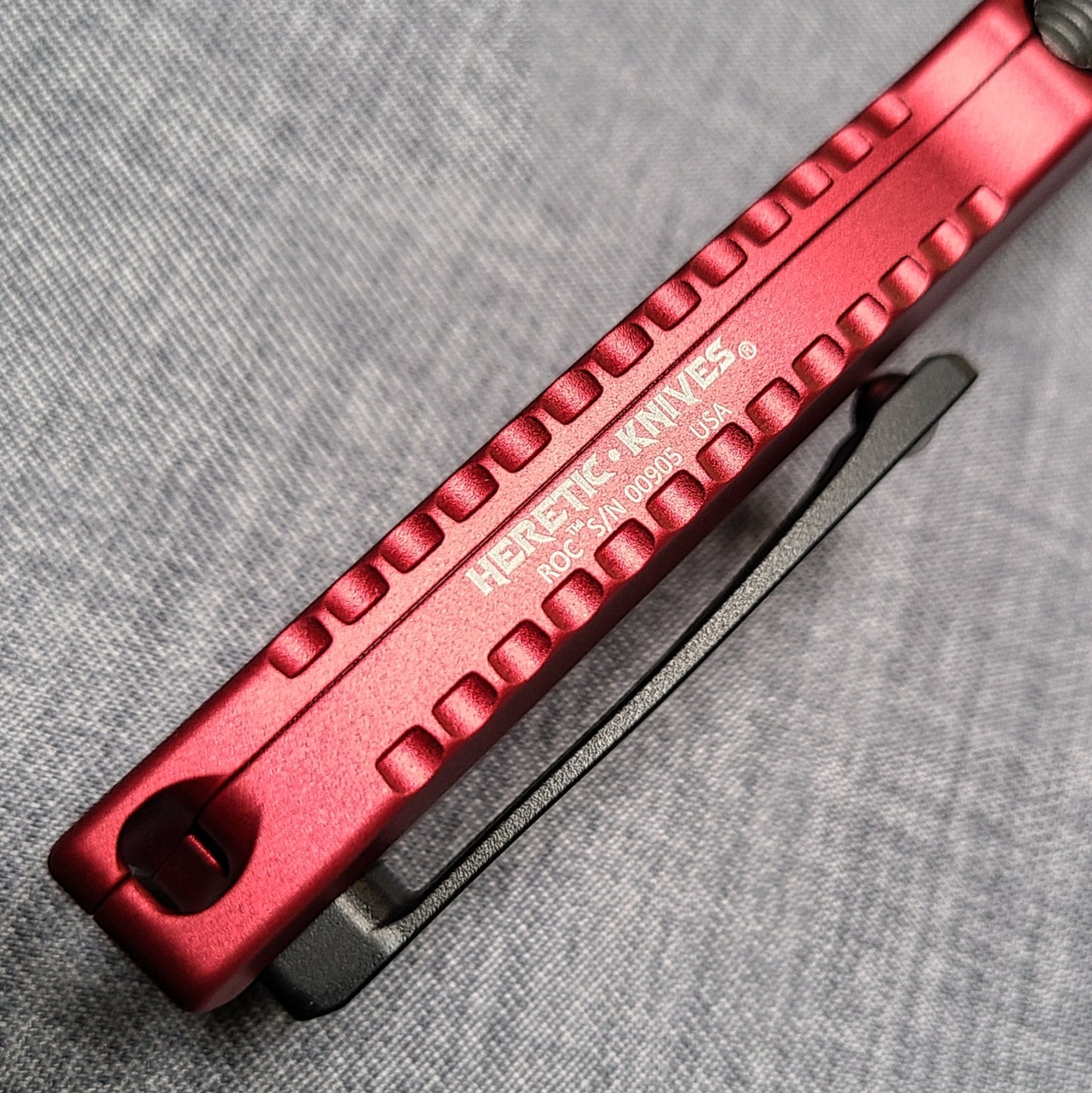 Heretic Knives H060-6A-RED ROC Maganacut OTF