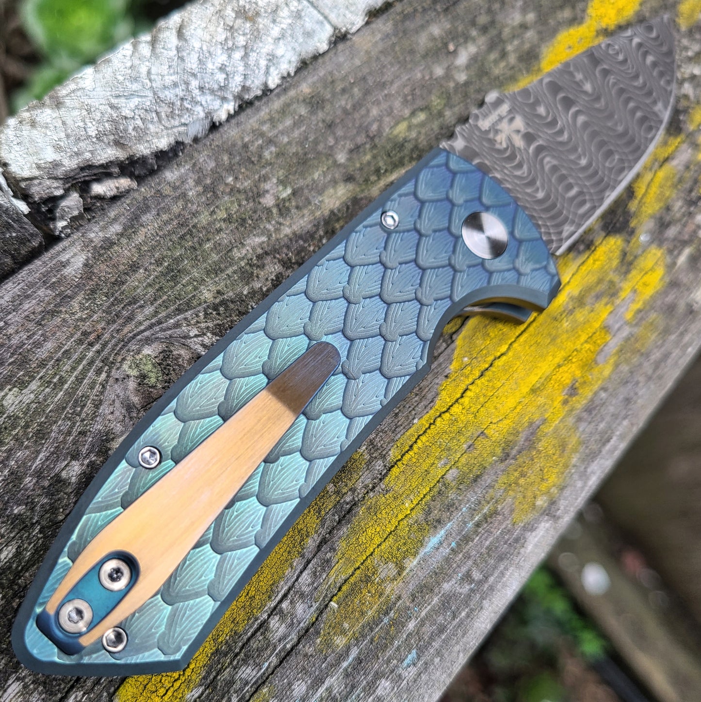 Protech 2023 SBR Custom 004 Vegas Forge Damascus Green Feathered Titanium Auto