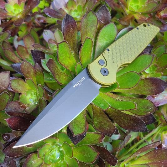 Protech TR-3X1 Green TR-3 Tactical Response 3 Green Fish Scale 154cm Auto