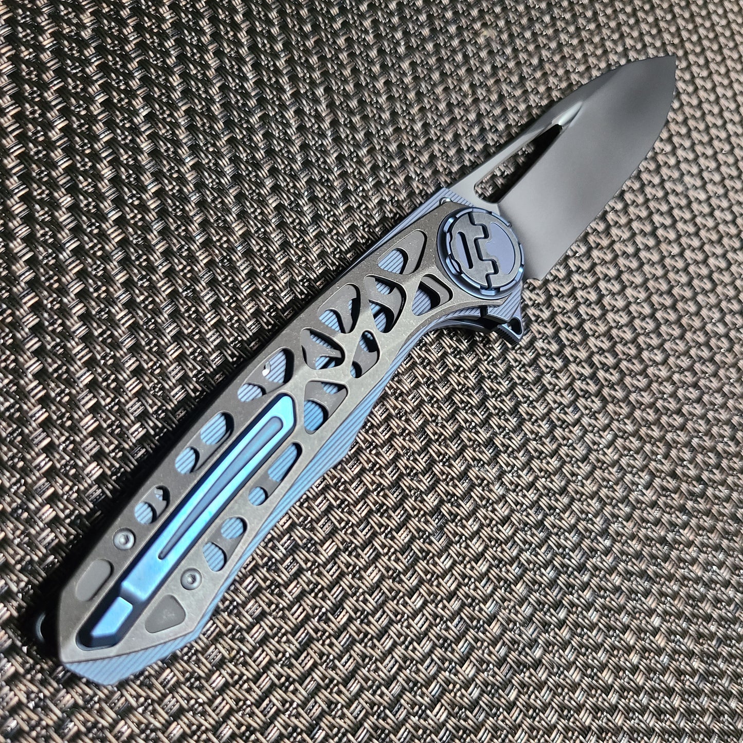 Venom Knives Harpoon Titanium M390 Folder