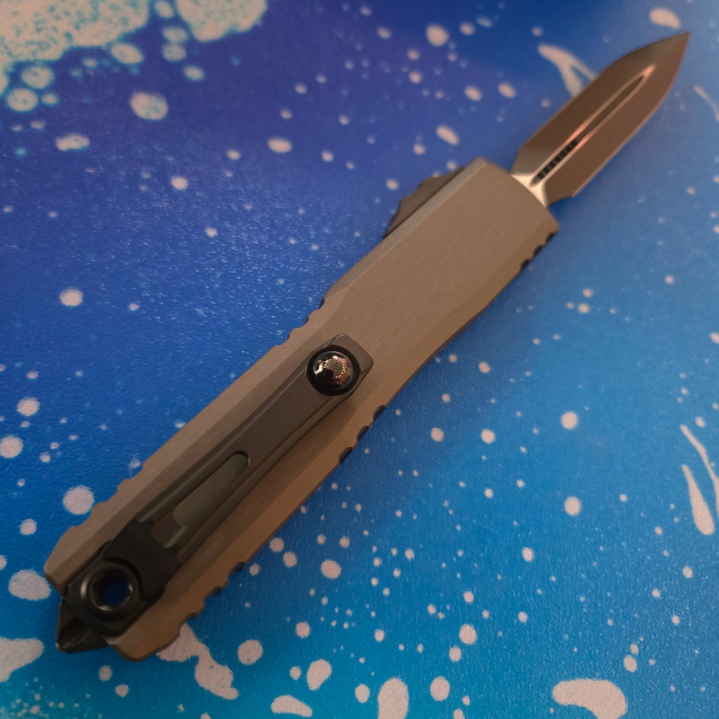 Microtech 1122-1NC Ultratech Gen III ZBP D/E Natural Clear Black Standard OTF Auto