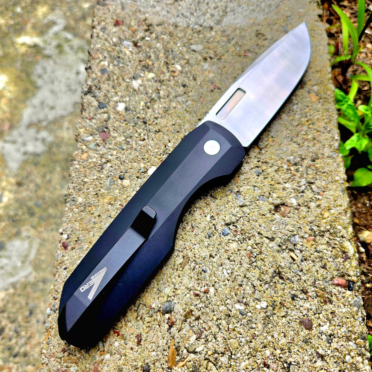 Protech VERO1211-BLK MIC LTD Vero Synapse Black Micarta Magnacut Auto