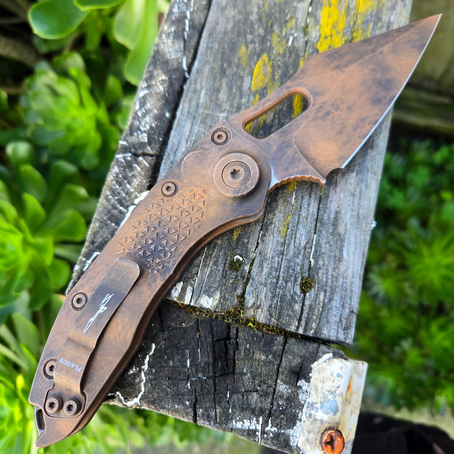 Microtech 169-1PLOBS Stitch S/E Plague Outbreak Standard Auto