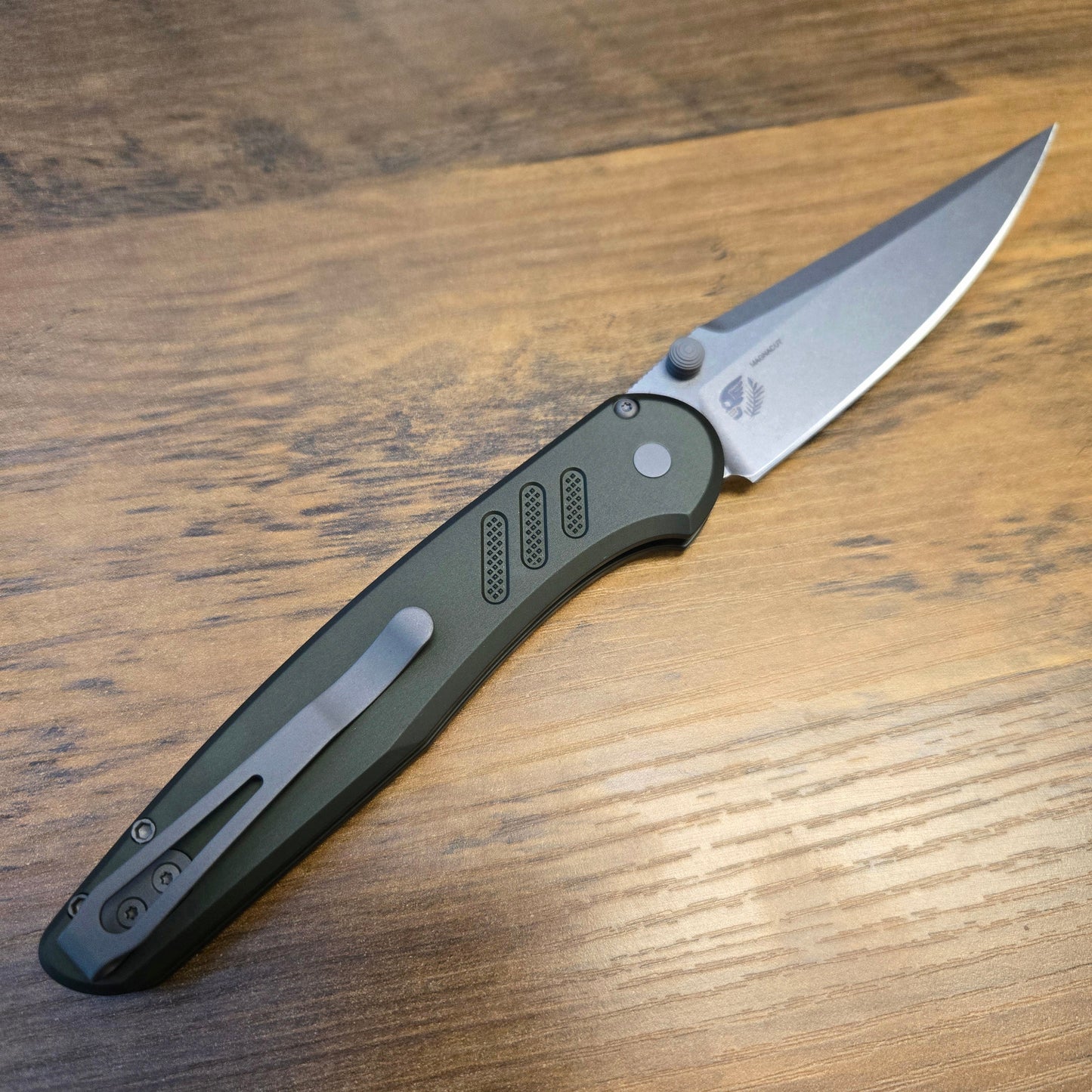 Protech x Peace Neighbor Design Avalon Knurled Green Magnacut Folder