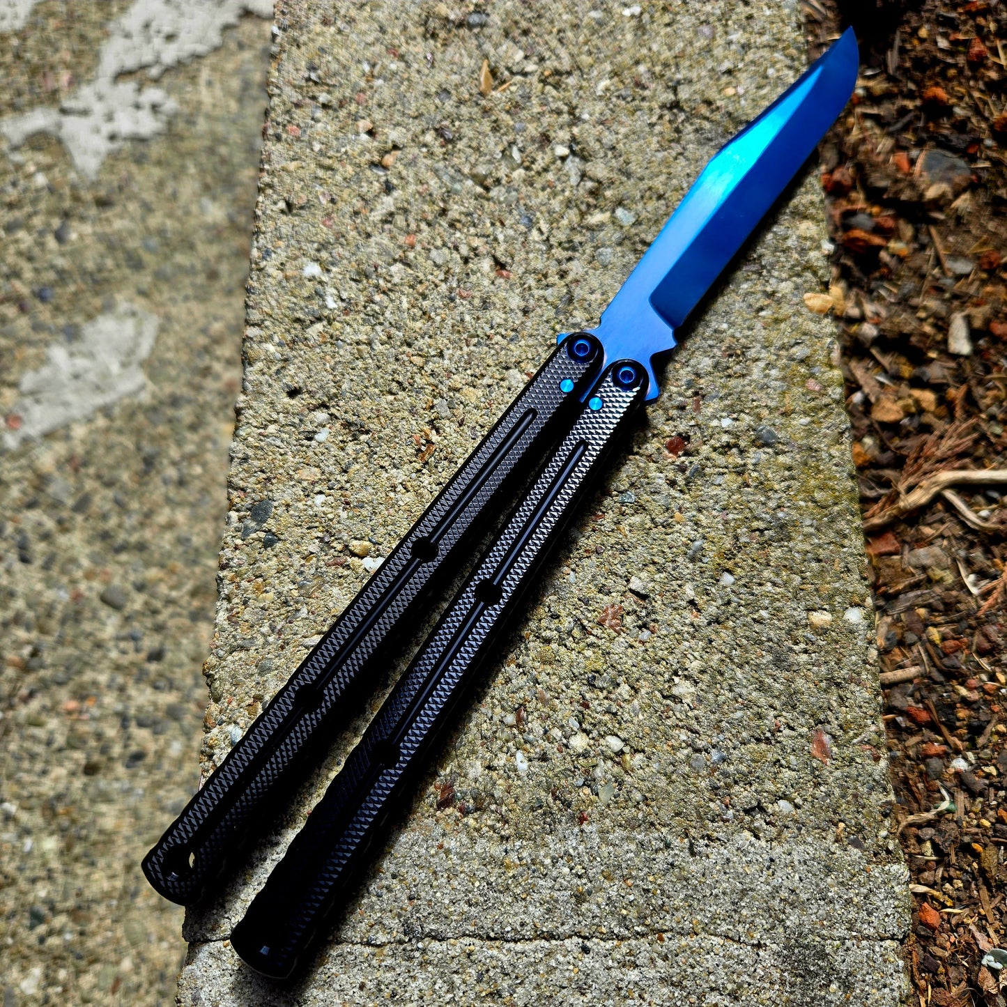 Squid Industries Krake Raken V3 Black Ti Sapphire Blue Bowie Balisong