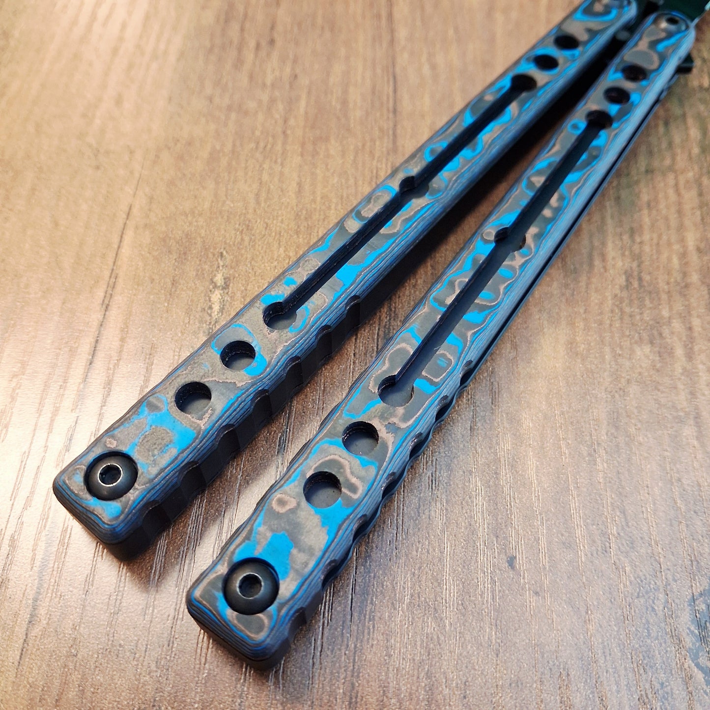 Squid Industries Matte Black Blue Wake Edition Nautilus DLC Tanto Balisong