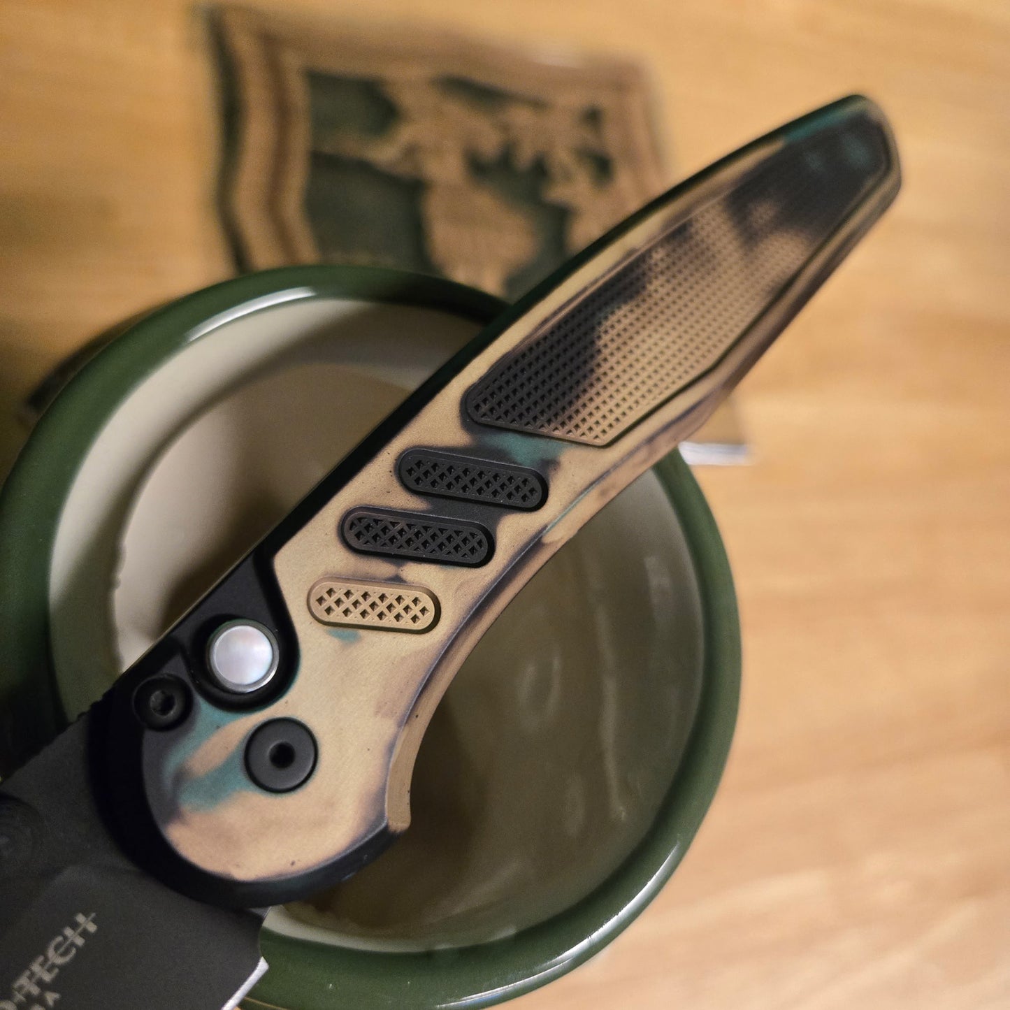 Protech x Peach Neighbor Design PN1103-Shipwreck Avalon Magnacut Folder