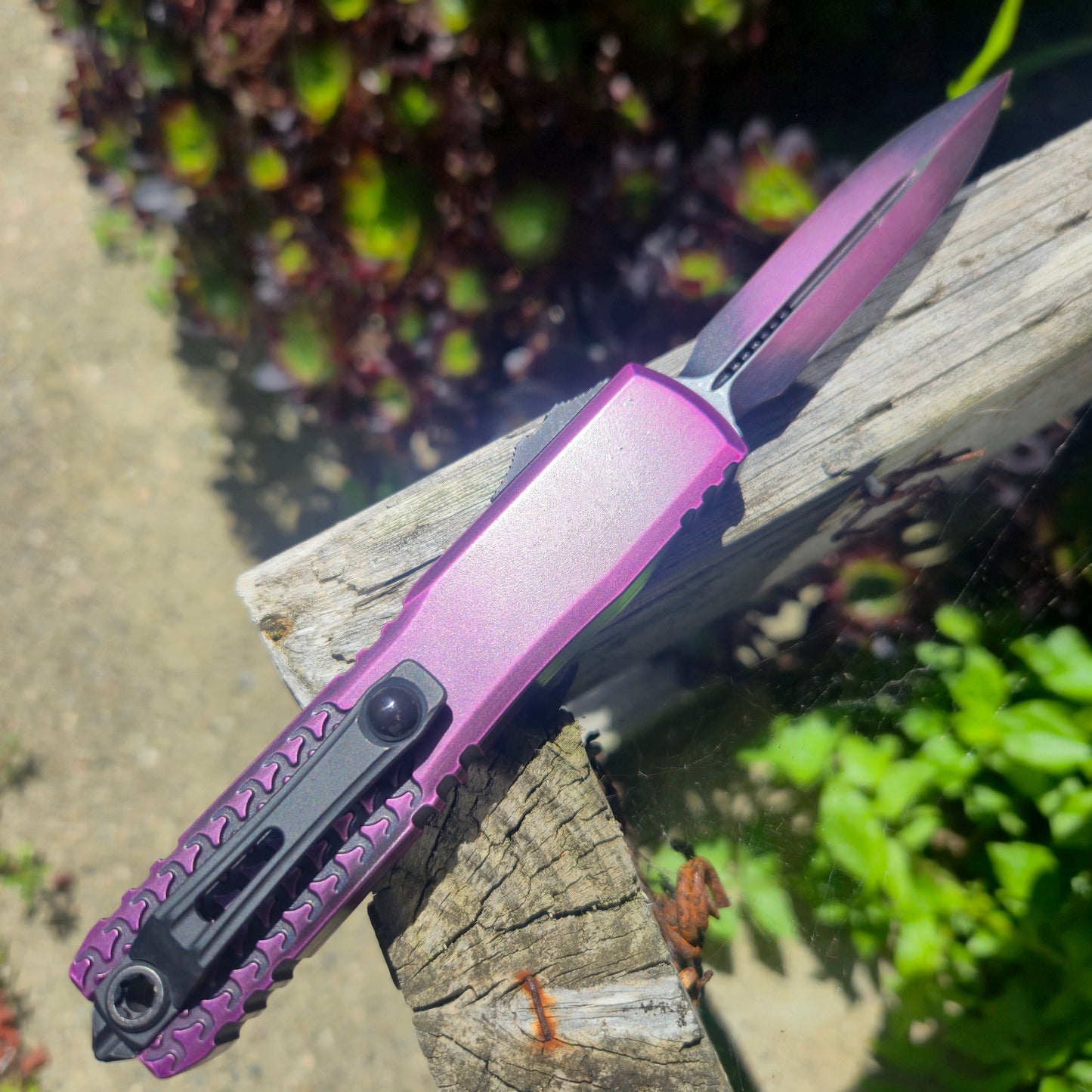 Microtech 11234HT-1PUAA Ultratech D/E Gen IV Half Tri-Grip Purple Abrasion Standard OTF Auto