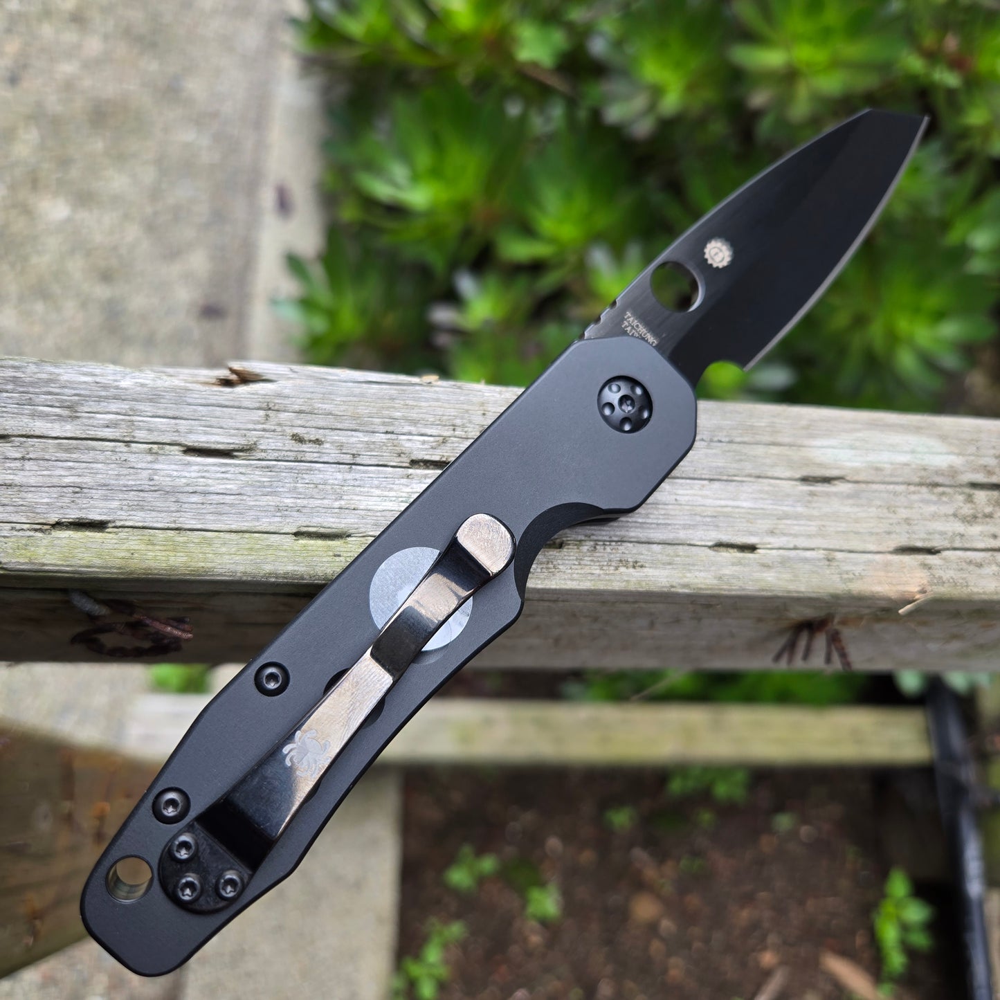 Spyderco C240BKALBCWP Smock Black Cruwear Folder -DEALER SPRINT RUN-