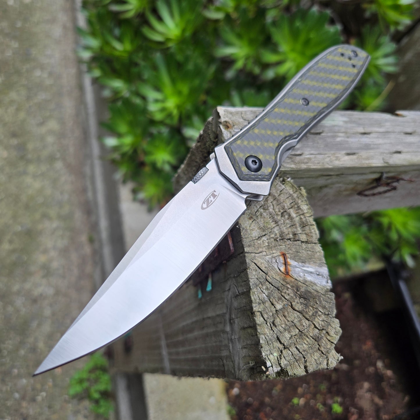 Zero Tolerance 0640 Emerson Manual 2-Tone CF 20CV Folder -DISCONTINUED-