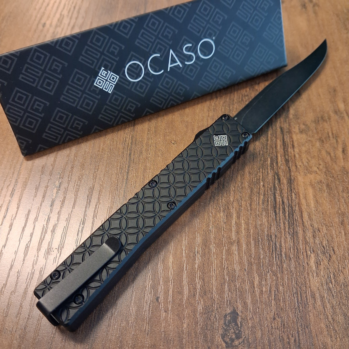 Ocaso Knives Large Lucent Black Circles/Serpentine OTF Auto