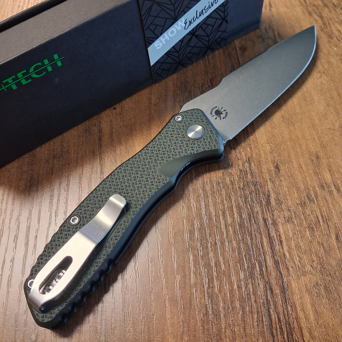 Protech BSW26.Pallas.1 Spartan Blades Collab Green Textured Aluminum Magnacut Auto *LIMITED EDITION*