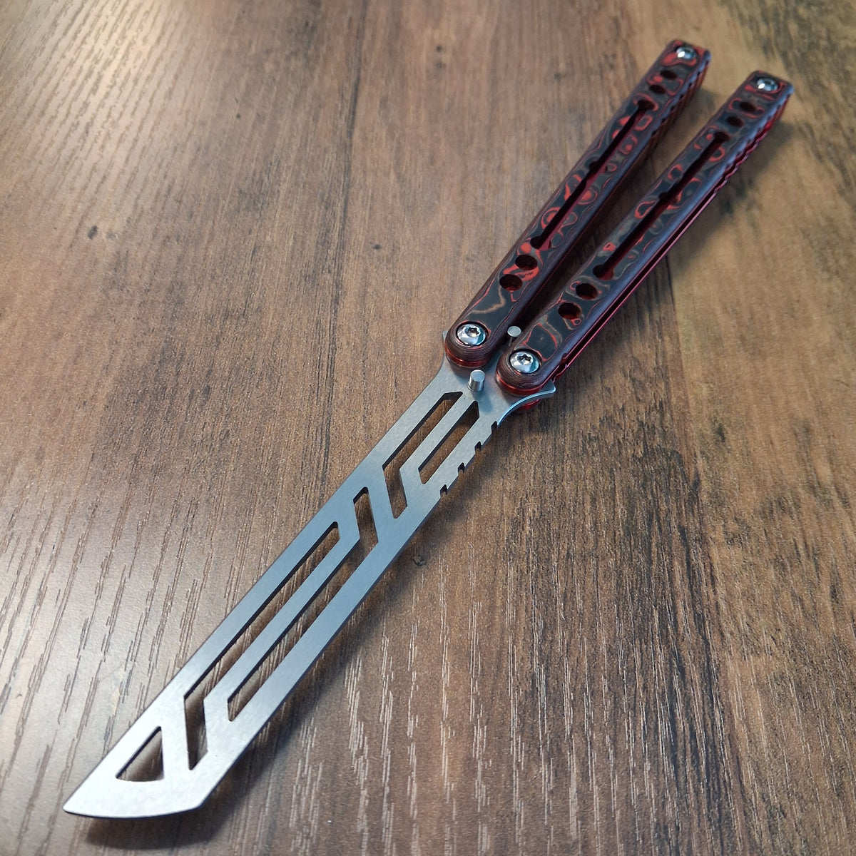 Squid Industries Nautilus V2 Red Wake Satin Red Trainer
