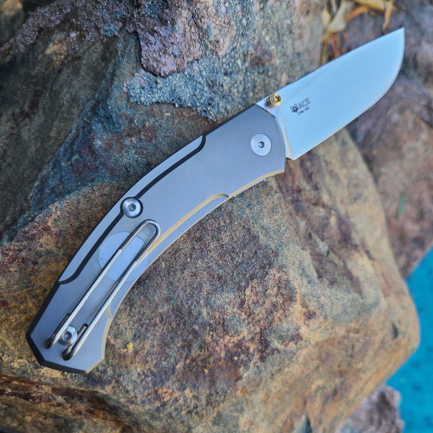 Giant Mouse Ace Iona V2 Titanium S90V Folder *LIMITED EDITION*