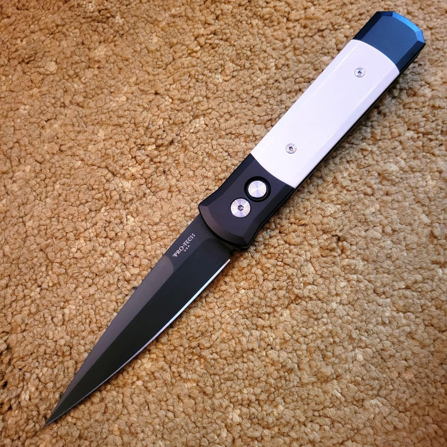 Protech 952 Godfather Tuxedo Black 154cm Auto