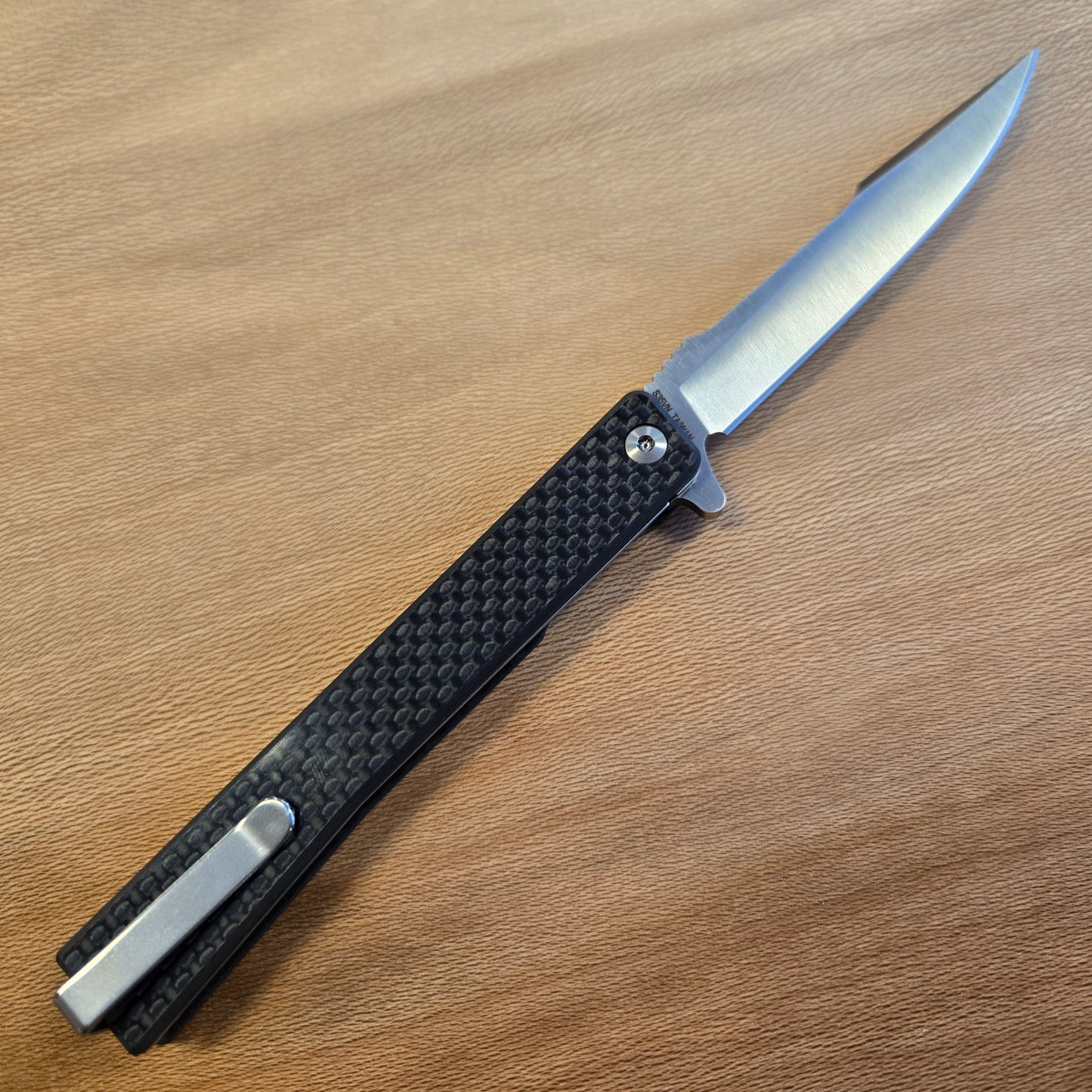 Ocaso Knives Satin Harpoon Carbon Fiber Solstice Folder