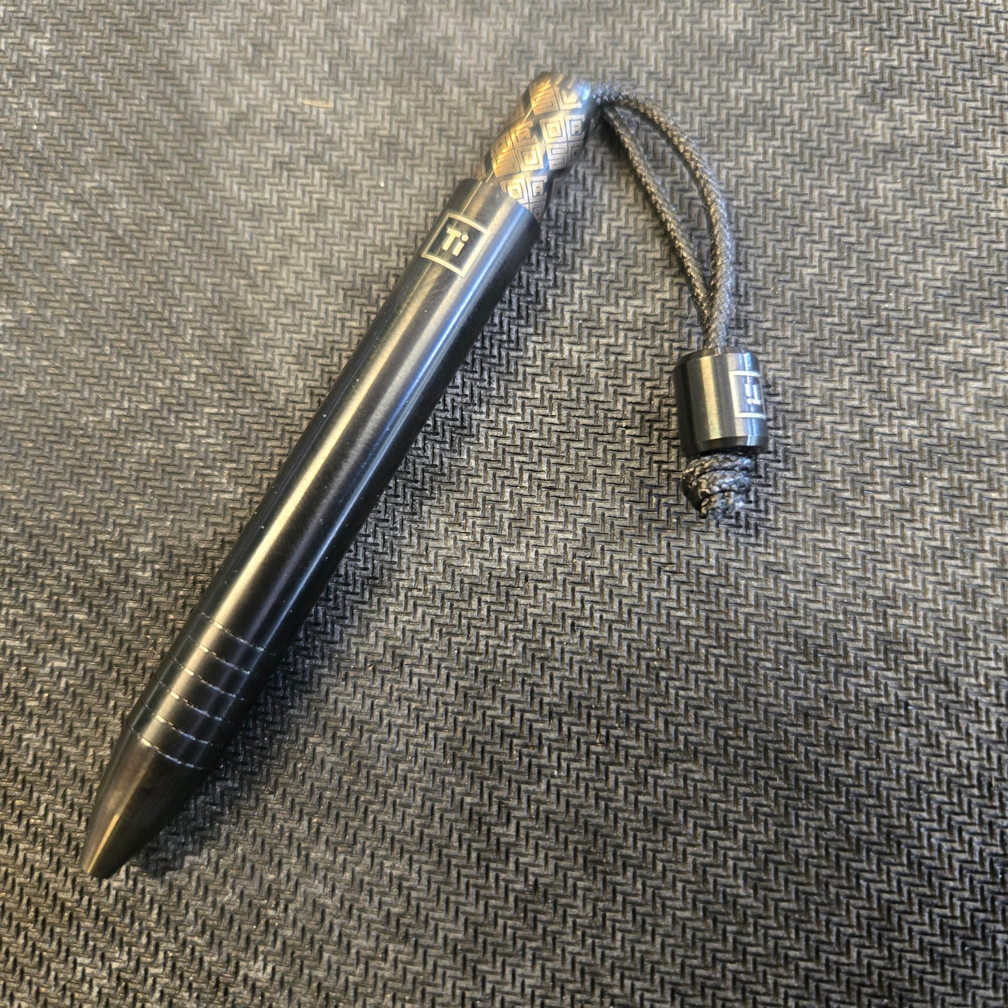 Ocaso Knives x BigiDesign Titanium Mini Pen - Black