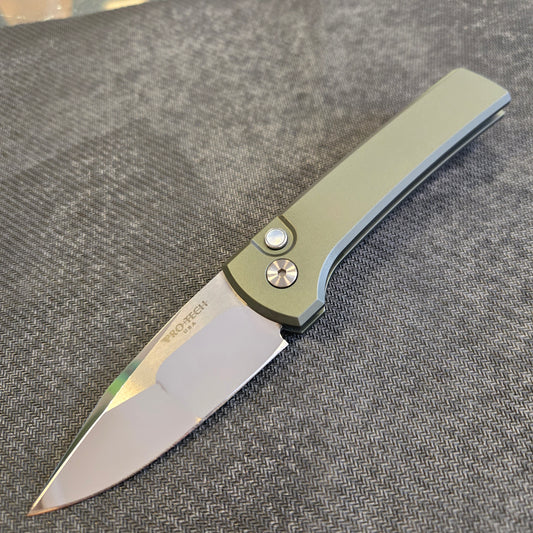 Protech x Chaves Scapegoat Compact Custom 003 Solid Green Mike Irie Compound Green Mirror Polished Auto
