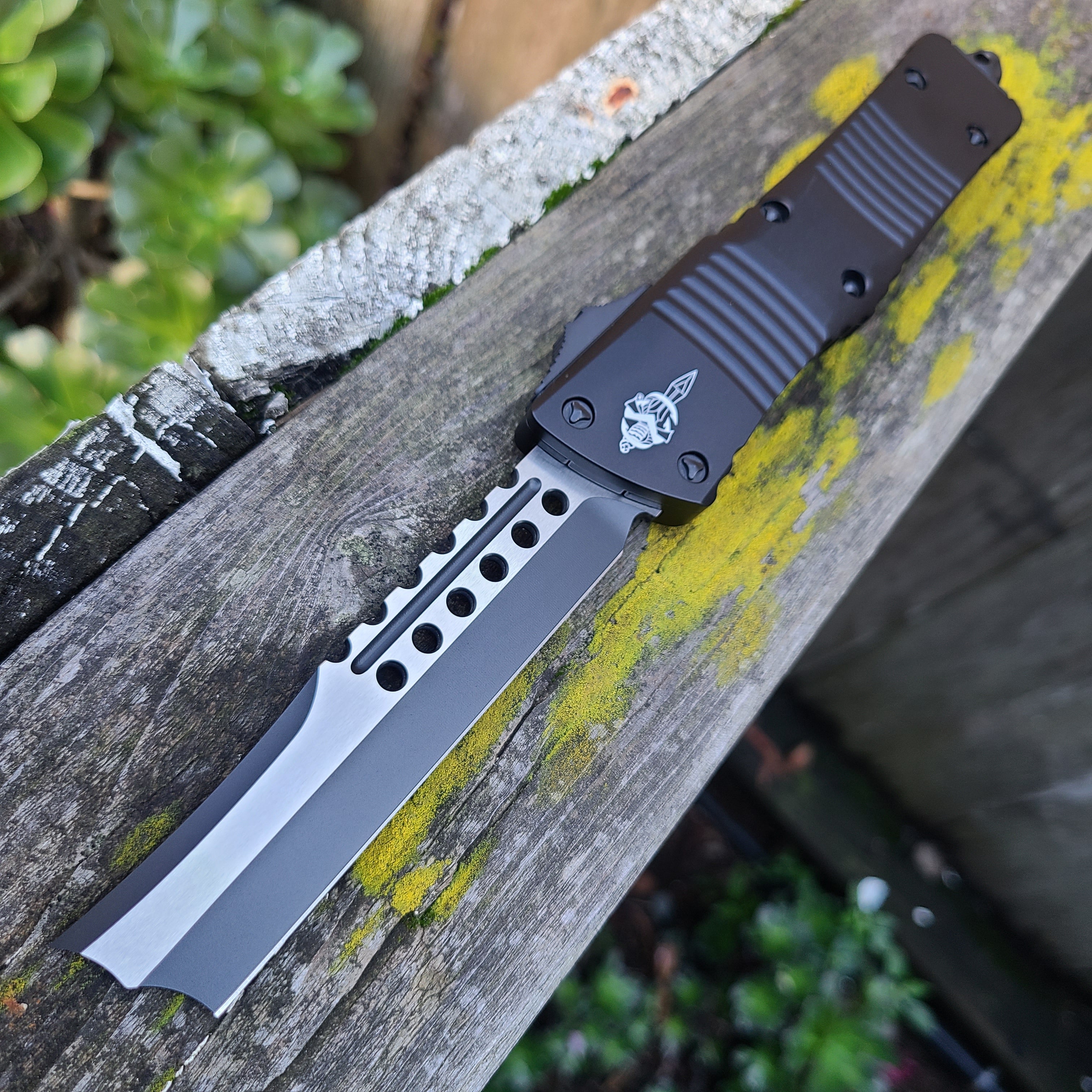 Microtech 219R-1TS Combat Troodon Hellhound Razor Signature Series OTF ...