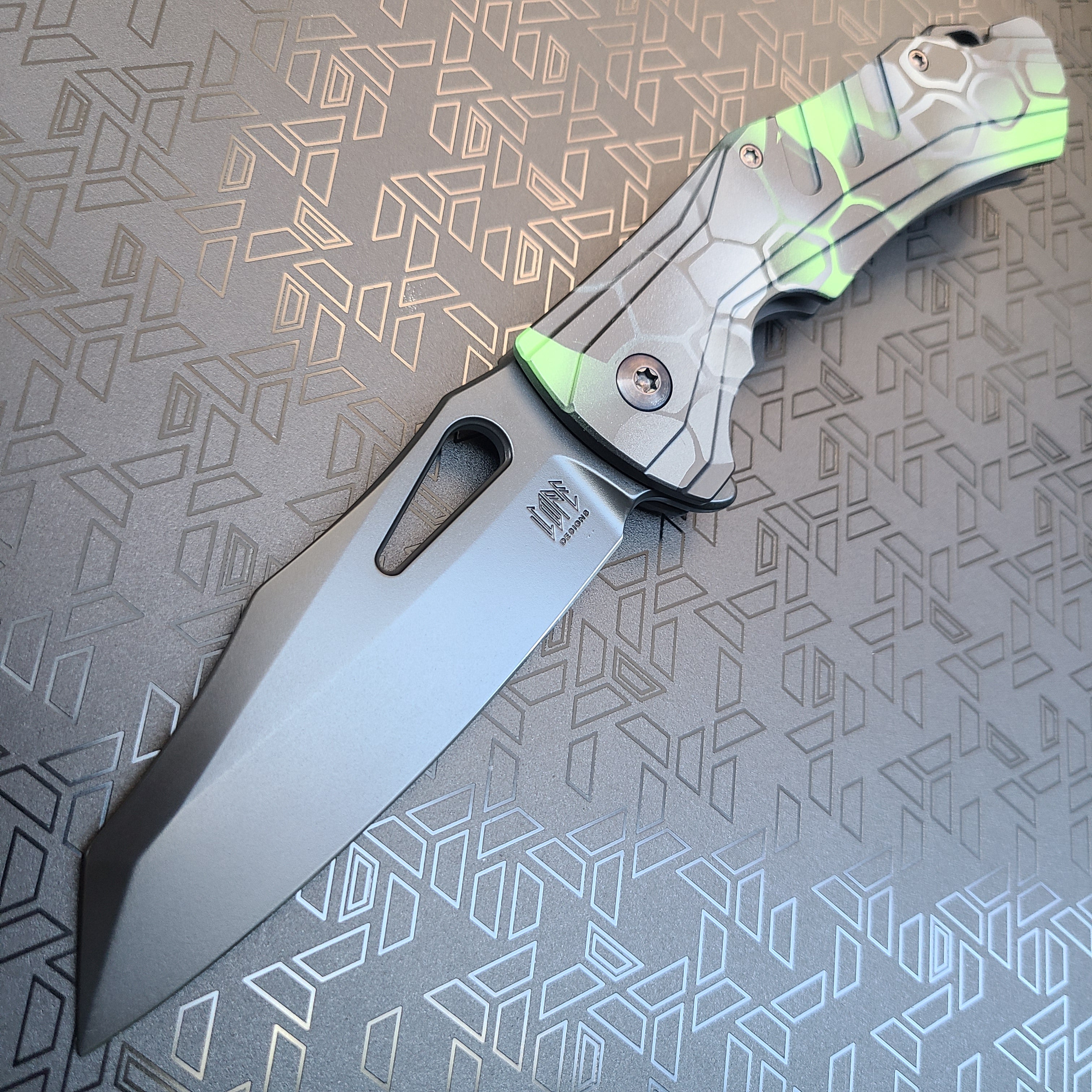Ed Cope Project Venturous SR33 CTS-XHP Titanium Camo Folder