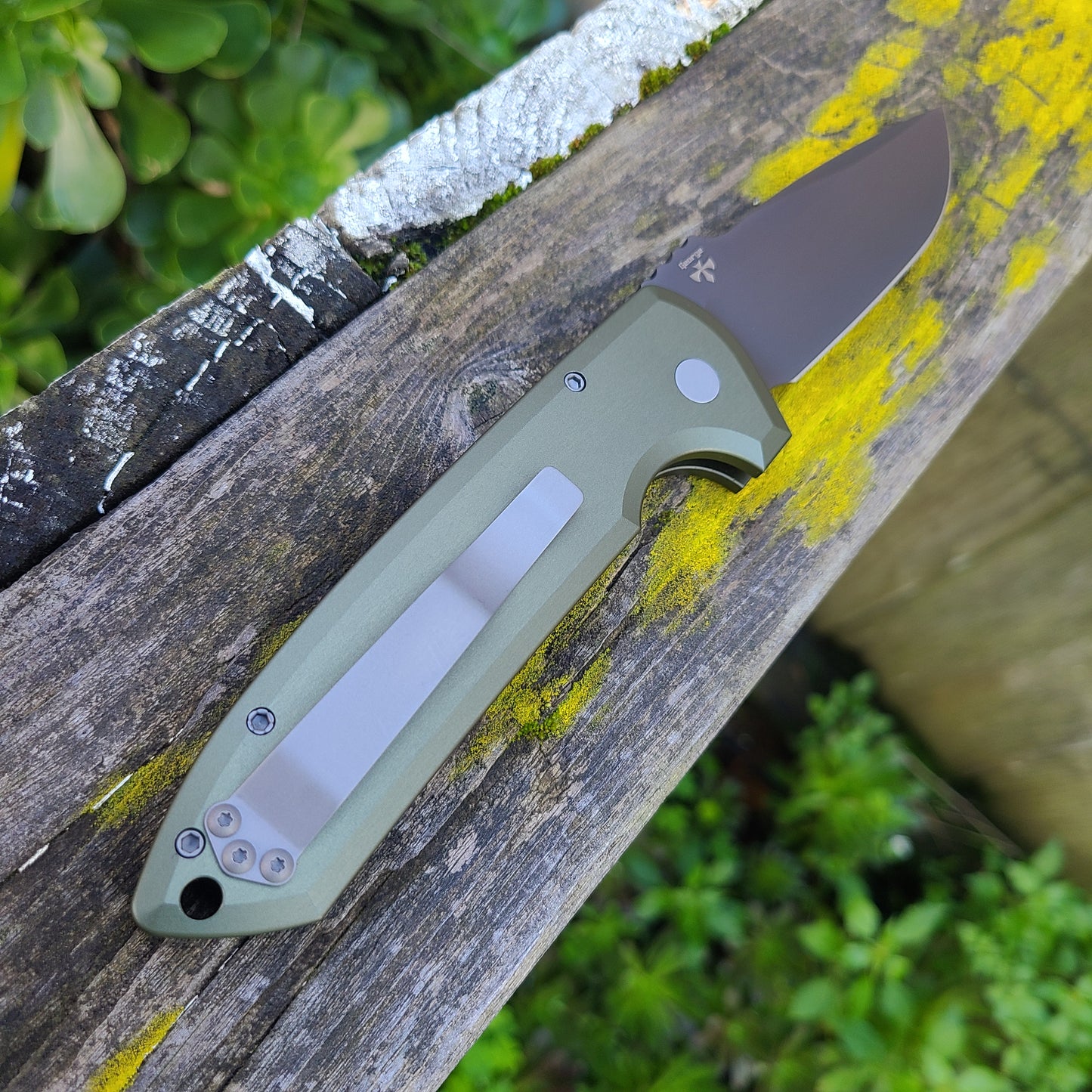 Protech LG327-Green Les George Rockeye Smoky Grey DLC D2 Auto