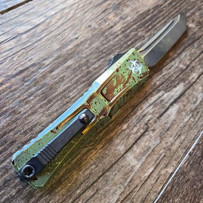 Microtech 1141-1OBDS Combat Troodon T/E Gen III Outbreak Deep Engraved OTF