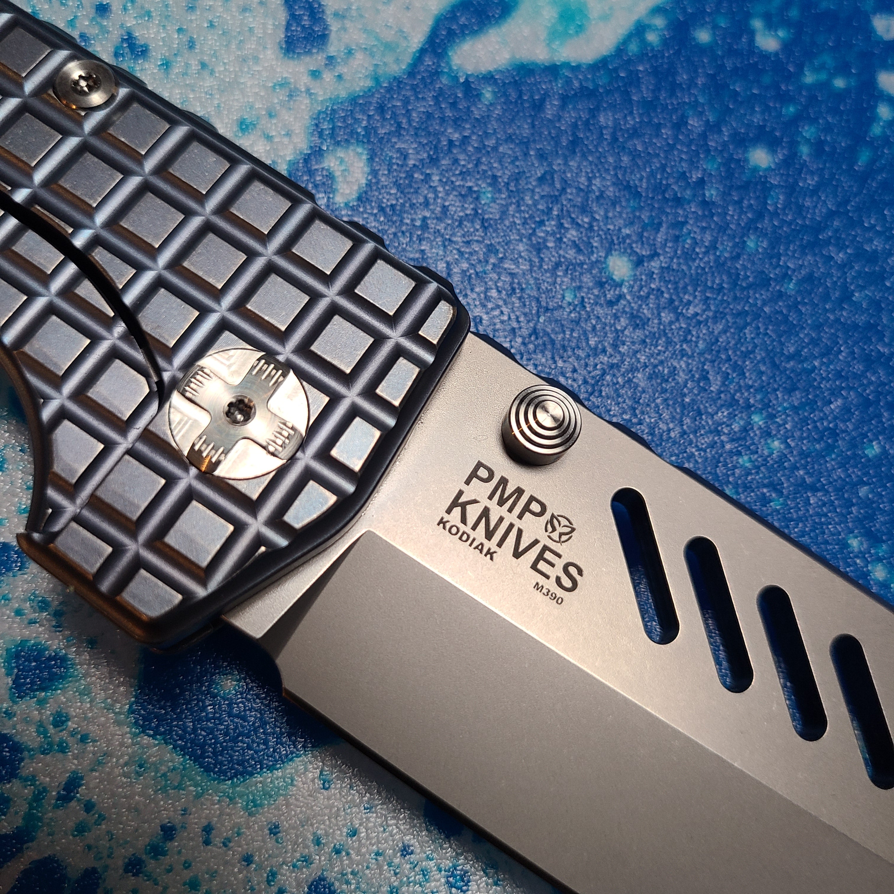 PMP Knives PMP063 Kodiak Blue Titanium M390 Framelock Folder