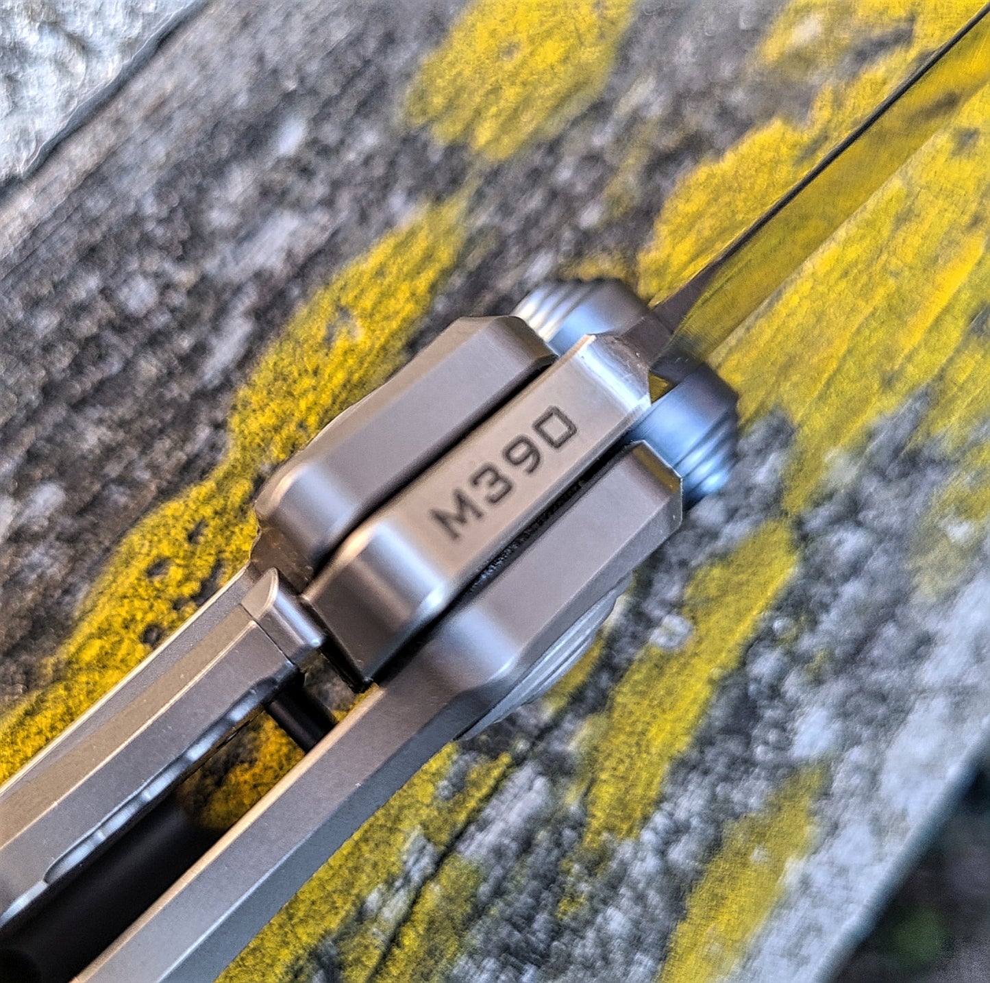 Maxace M11B Sandstorm 2.0 Titanium M390 Framelock Knife