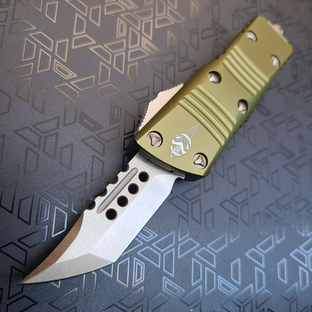 MINI 819